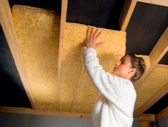 Как избежать ошибок при утеплении потолка в бане