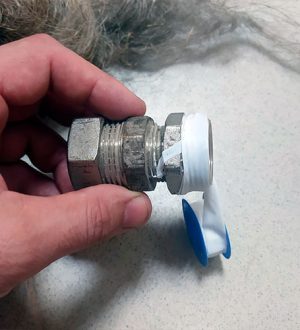 ФУМ-лента: незаменимый помощник в уплотнении соединений