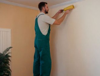 Подготовка стен к ремонту: чем и как грунтовать перед обоями
