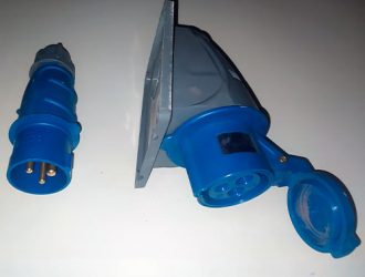 Силовые розетки: характеристики и их применение