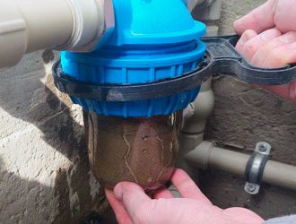 Уход за магистральным фильтром: когда и как менять картридж