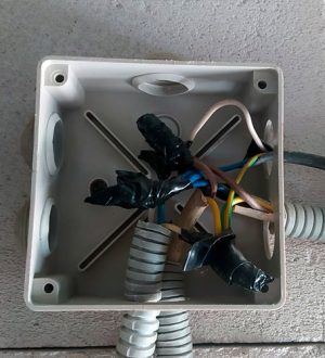 Электропроводка в старом доме: что проверить и как исправить