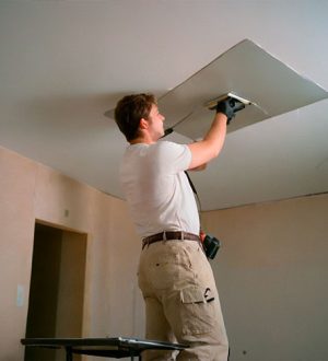 Установка натяжного потолка: подробное руководство для новичков