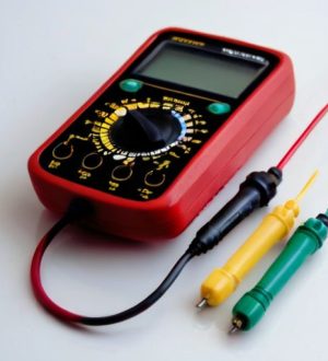 Как проверить конденсатор мультиметром: пошаговое руководство для начинающих и профессионалов