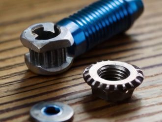 Как выкрутить саморез с сорванными гранями: эффективные методы и советы по предотвращению проблемы