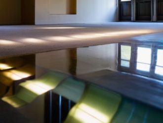 Секреты идеального наливного пола: как ускорить высыхание и избежать ошибок