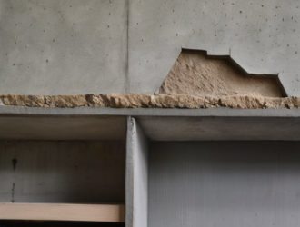 Как исправить дыры в бетонных стенах: шаг за шагом к идеальной поверхности