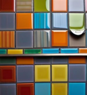 Как клеить мозаику на стену: пошаговое руководство для идеального результата