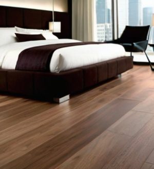 Как выбрать идеальное направление укладки ламината: советы и рекомендации для вашего интерьера