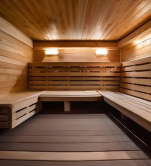 Как выбрать идеальную фольгу для бани: материалы, установка и уход