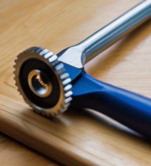 Как заменить ручку на стеклопакете своими руками: пошаговое руководство и полезные советы