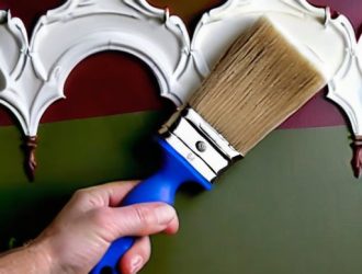 Обойный клей вместо грунтовки: экономия или риск?