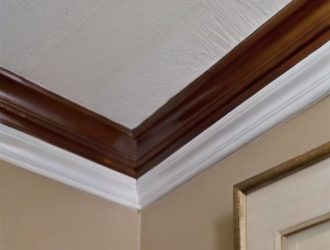 Идеальные стыки потолочных плинтусов: секреты выбора материалов и мастерства обработки