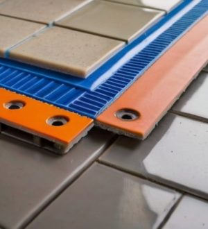 Идеальный результат: как системы выравнивания плитки помогают достичь профессионального уровня укладки