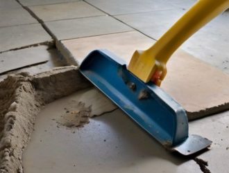 Как предотвратить и устранить трещины в стяжке пола: причины, методы и профилактика