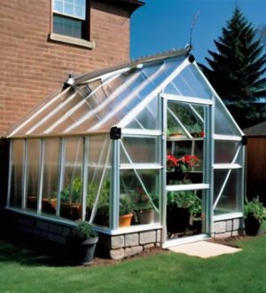 Как продлить жизнь теплицы: секреты идеальной изоляции торцов поликарбоната