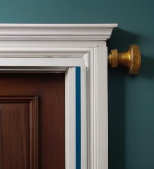 Как уменьшить дверной проем по высоте: пошаговое руководство от подготовки до установки новой двери