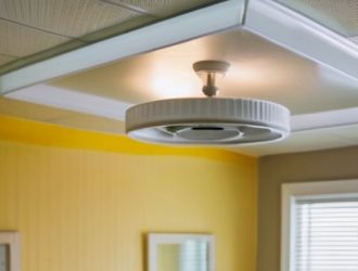 Как вернуть белизну вашему натяжному потолку: пошаговое руководство по удалению желтизны и предотвращению её появления