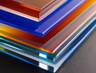 Акрил: История, Свойства и Применение в Современной Индустрии