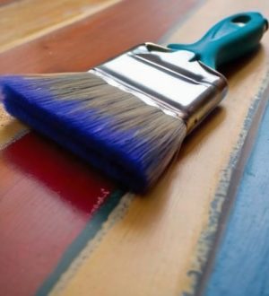 Идеальная перекраска межкомнатных дверей: секреты выбора материалов и методов