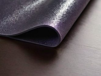 Искусство создания интерьера: как добиться эффекта «мокрого шелка» с помощью декоративной штукатурки