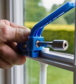 Как избежать заклинивания ручки пластикового окна: практическое руководство по ремонту и профилактике