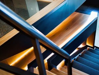 Как правильно рассчитать количество ступенек в лестничном пролете: нюансы и стандарты