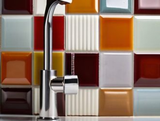 Как правильно уложить плитку на стену: пошаговое руководство для идеального результата