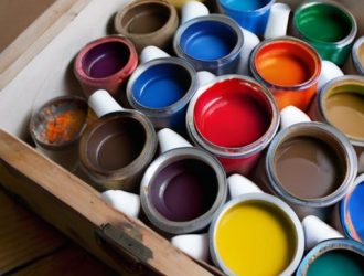 Как вернуть к жизни засохшие акриловые краски: советы и рекомендации