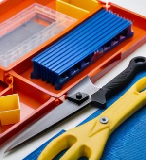 Правильный выбор инструментов для резки пластика: от ручных до промышленных методов