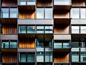 Выбор материалов для обшивки: от камня до дерева и комбинированных решений