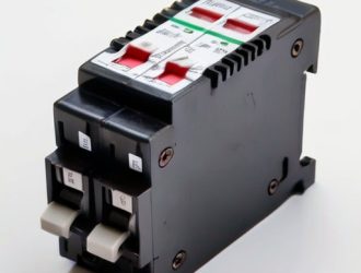 Автоматические выключатели на 16 ампер: как выбрать надежное решение для вашей электрической сети