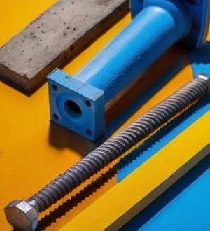 Эффективные методы разрушения бетона: от ручных инструментов до взрывчатки