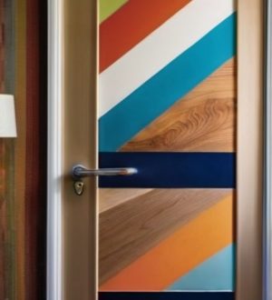 Идеи для обклейки дверей: от пленки до декоративных панелей