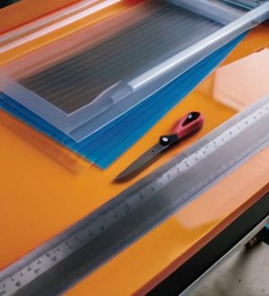 Искусство резки поликарбоната: от выбора инструмента до идеального результата