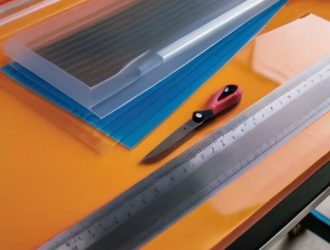 Искусство резки поликарбоната: от выбора инструмента до идеального результата