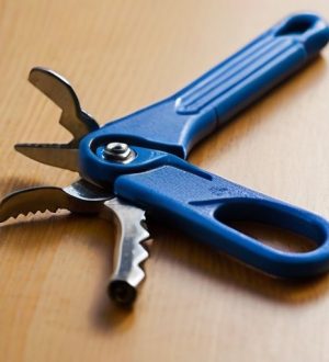 Как правильно снять оконную ручку: пошаговая инструкция и полезные советы