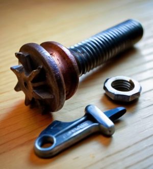 Как справиться с ржавыми шурупами: от оценки состояния до эффективных методов откручивания
