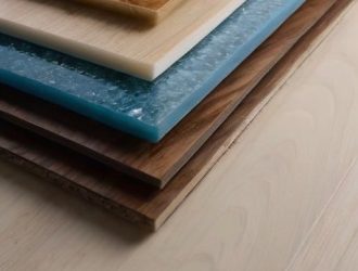 Кварцвинил или ламинат: Как выбрать идеальное покрытие для вашего дома?