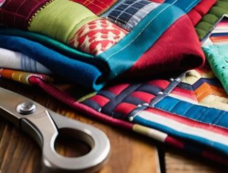 Лоскутное шитье: от выбора материалов до создания уникального покрывала