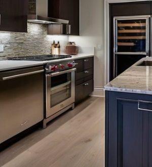 Подсветка на кухонном гарнитуре: Как выбрать и установить идеальное освещение для вашего пространства